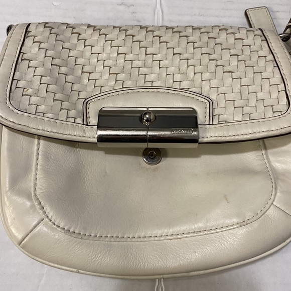 Coach Kristin Woven Leather Ivory Crossbody Bag W 8.5’ X H 8’ X D 2’ - Picture 12 of 13